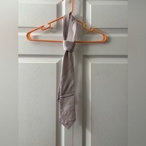 Elegant lite purple/Gray Striped Tie